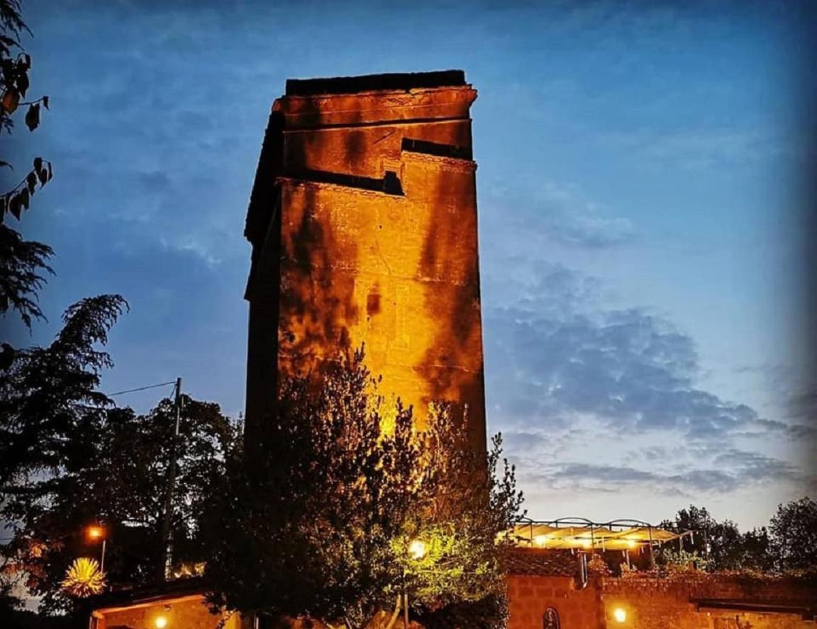 Villa Torre Medievale Il Castellaccio Civita Castellana Exterior foto